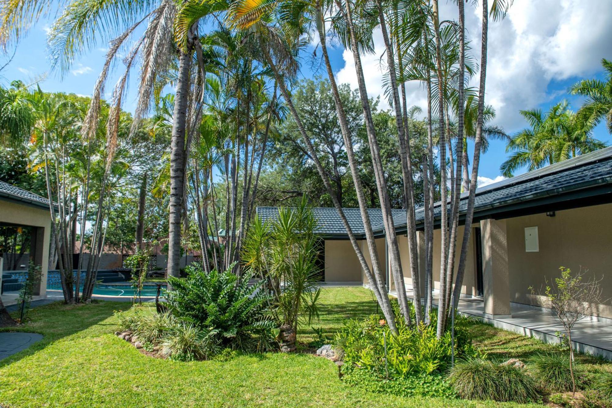 Iso'Bella Vita Guesthouse Phalaborwa Exteriér fotografie